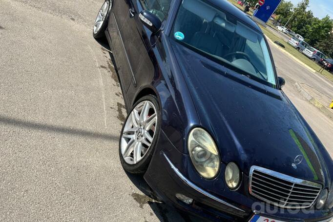 Mercedes-Benz E-Class W211 Sedan