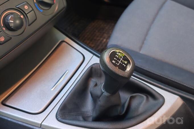 BMW 1 Series E81-E88
