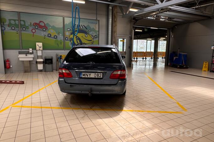 Mercedes-Benz E-Class W211/S211 wagon 5-doors