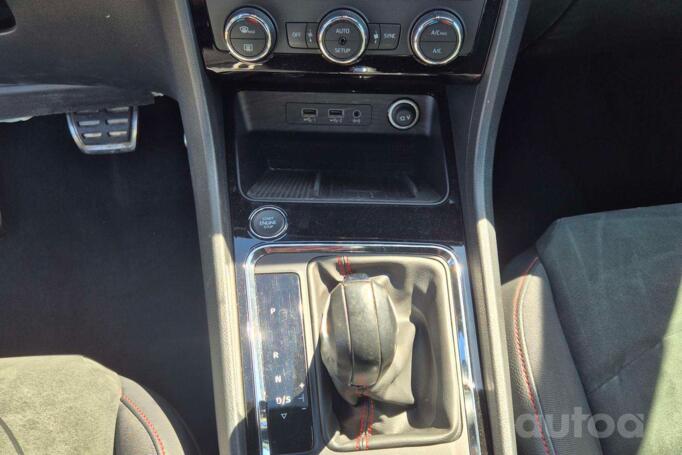 SEAT Ateca 1 generation Crossover