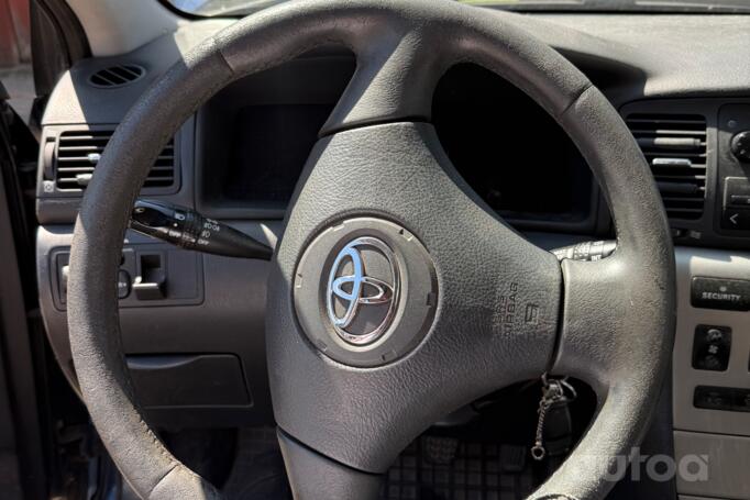 Toyota Corolla E120 Hatchback 5-doors
