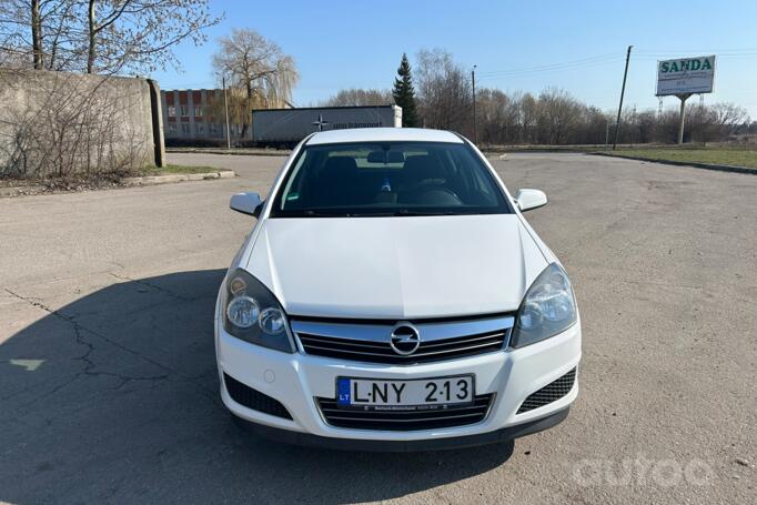 Opel Astra H [restyling]