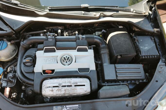 Volkswagen Golf 5 generation Hatchback 5-doors