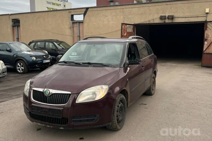 Skoda Fabia 5J [restyling] Combi wagon 5-doors