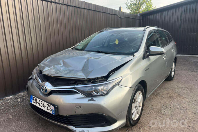 Toyota Auris 2 generation Touring Sports wagon 5-doors