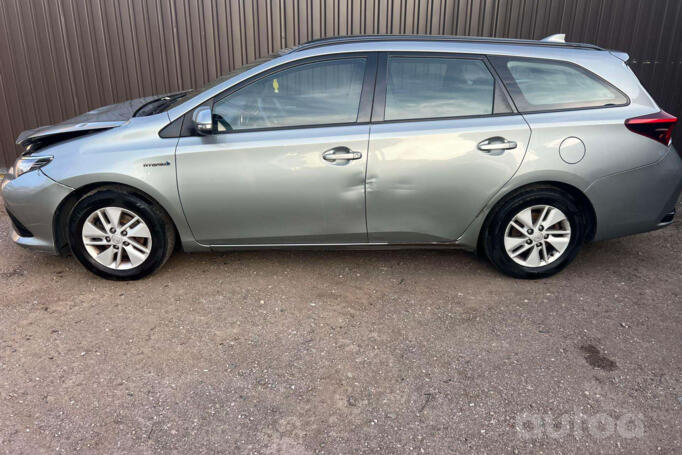 Toyota Auris 2 generation Touring Sports wagon 5-doors