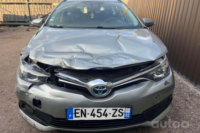 Toyota Auris 2 generation Touring Sports wagon 5-doors