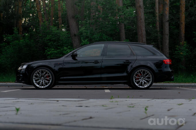 Audi A4 B8/8K wagon 5-doors