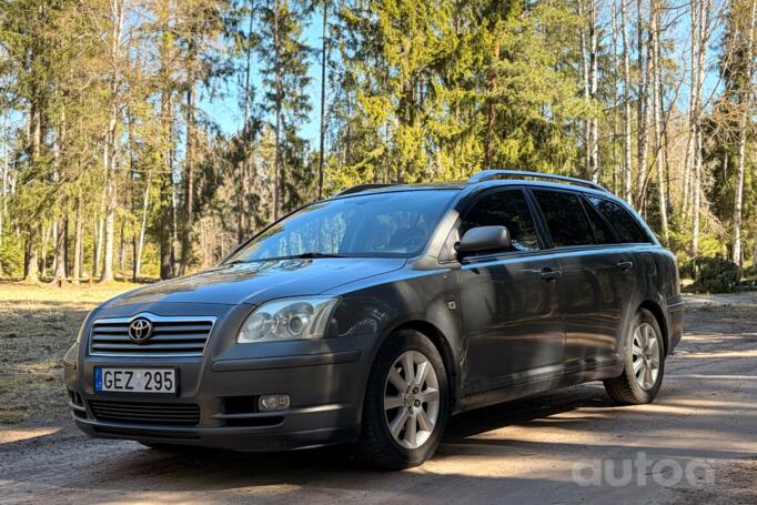 Toyota Avensis 2 generation wagon