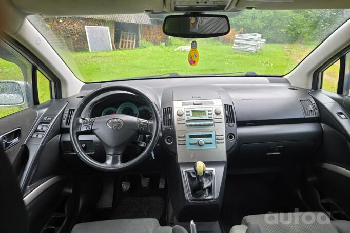 Toyota Corolla Verso 1 generation [restyling] Minivan