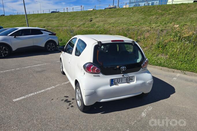 Toyota Aygo 1 generation [restyling] Hatchback 3-doors