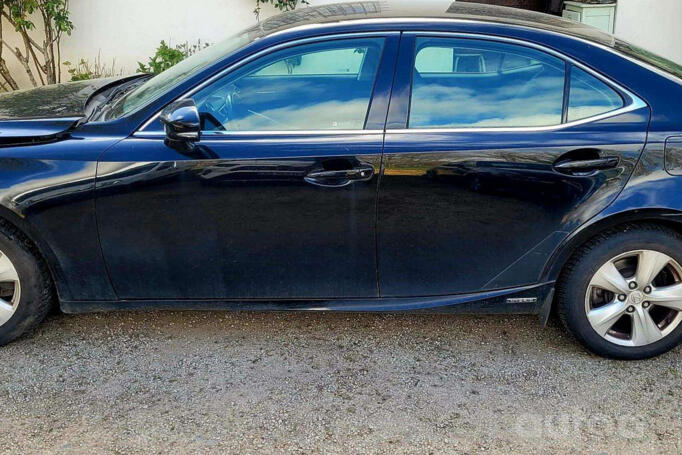 Lexus IS XE30 Sedan 4-doors