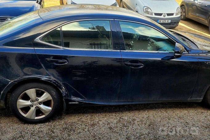 Lexus IS XE30 Sedan 4-doors