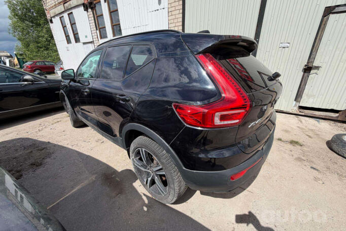 Volvo XC40 1 generation Crossover