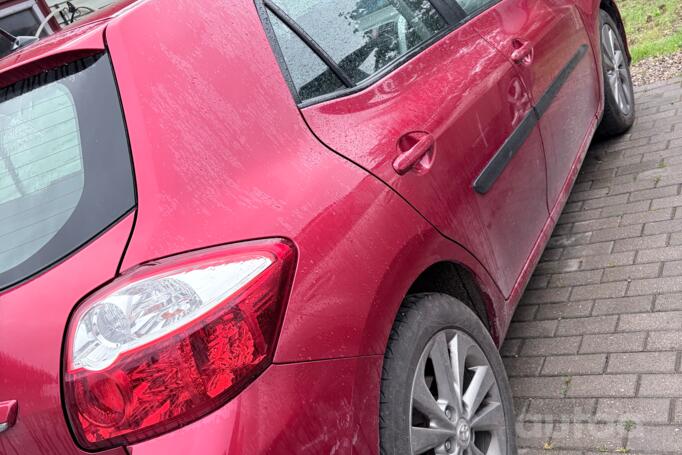 Toyota Auris 1 generation [restyling] Hatchback 5-doors