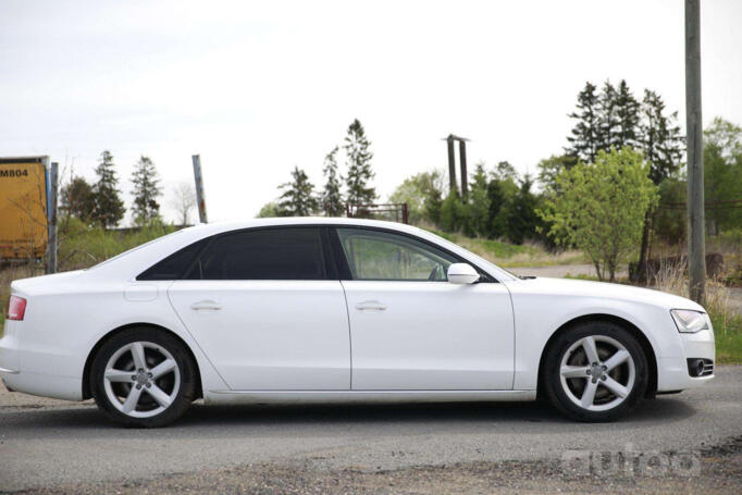 Audi A8 D4/4H Sedan