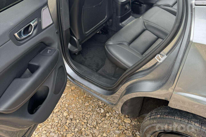 Volvo V60 2 generation wagon 5-doors