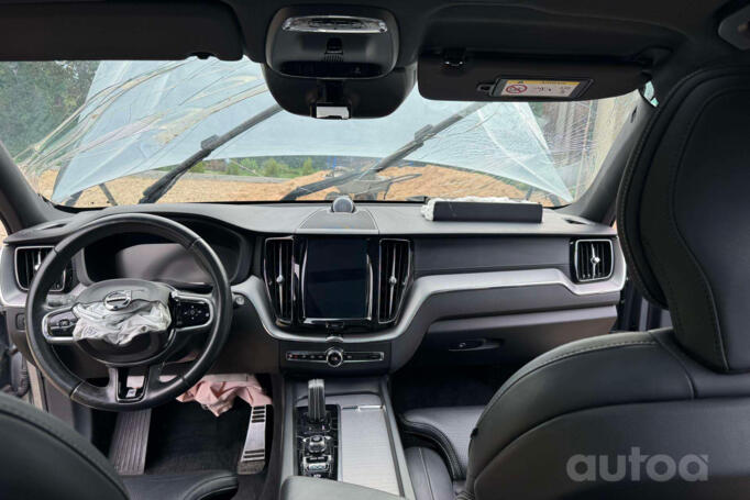 Volvo V60 2 generation wagon 5-doors