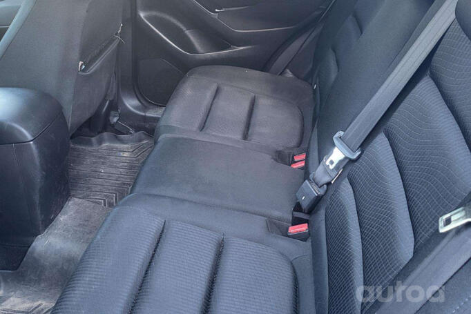 Mazda CX-5 1 generation Crossover