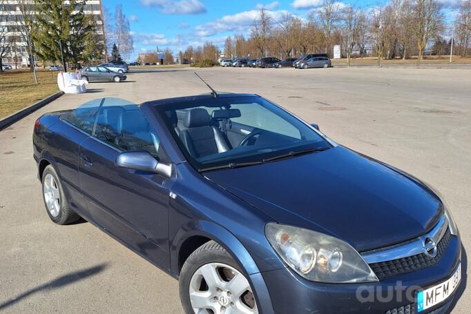Opel Astra H Hatchback