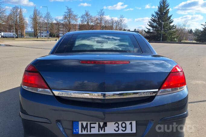 Opel Astra H Hatchback