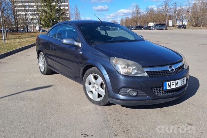 Opel Astra H Hatchback
