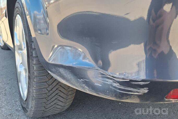 Opel Astra H Hatchback