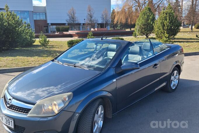 Opel Astra H Hatchback
