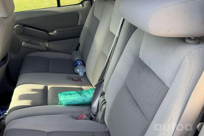 Ford Explorer 4 generation SUV