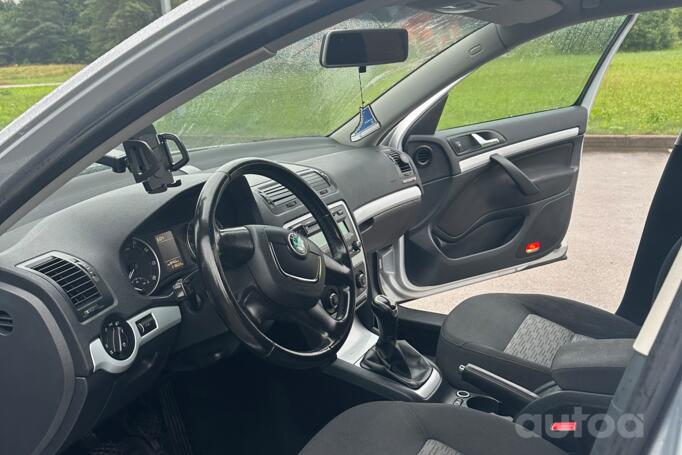 Skoda Octavia 2 generation [restyling] Liftback 5-doors