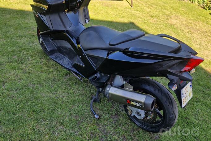 Aprilia SRV