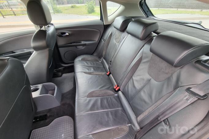 SEAT Leon 2 generation Hatchback 5-doors
