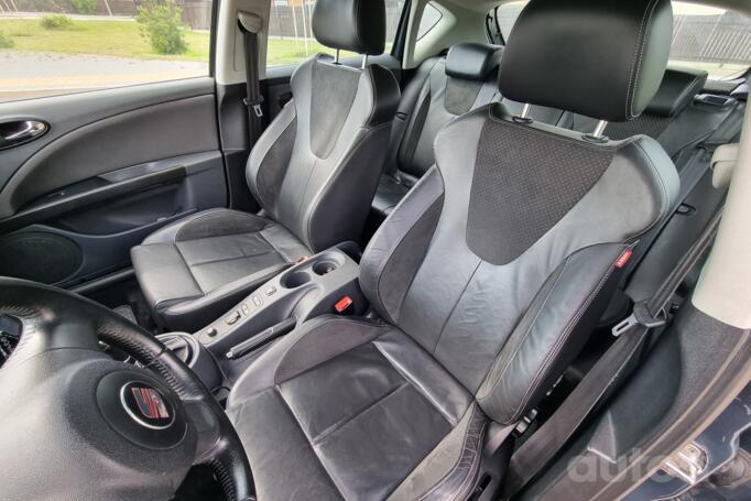 SEAT Leon 2 generation Hatchback 5-doors