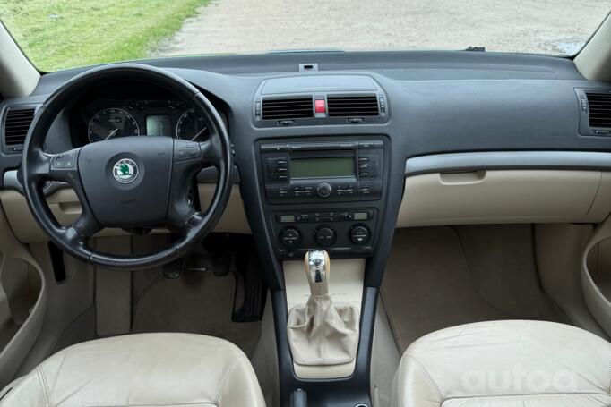 Skoda Octavia 2 generation Liftback 5-doors