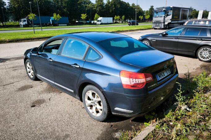 Citroen C5 2 generation Sedan