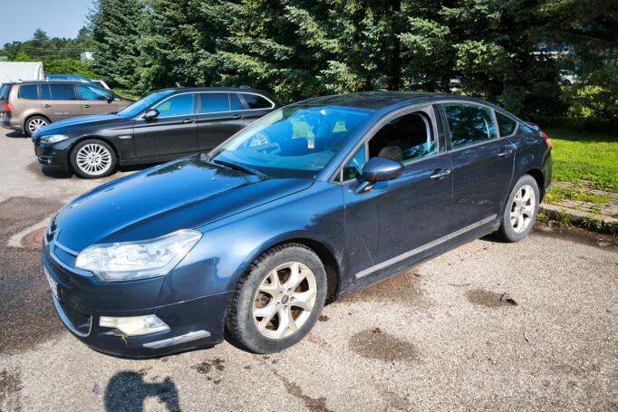 Citroen C5 2 generation Sedan