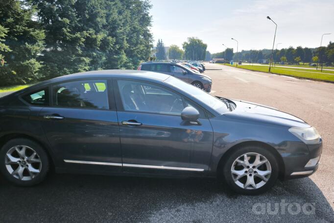 Citroen C5 2 generation Sedan