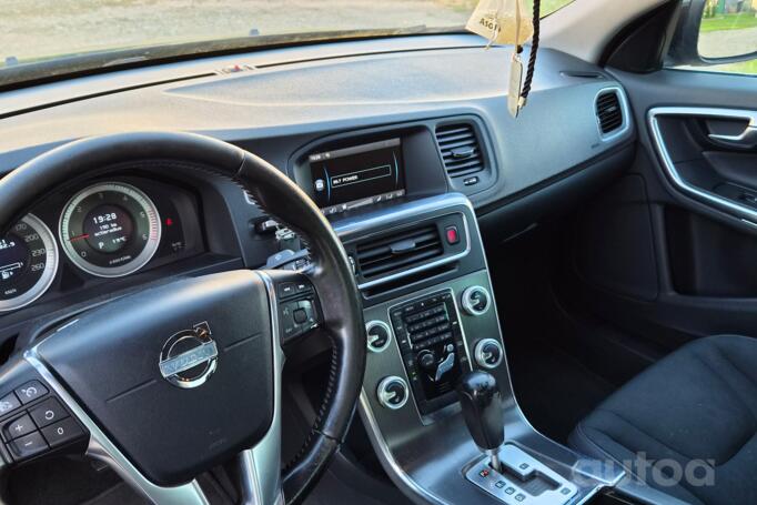 Volvo S60 2 generation Sedan