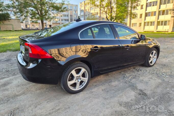 Volvo S60 2 generation Sedan