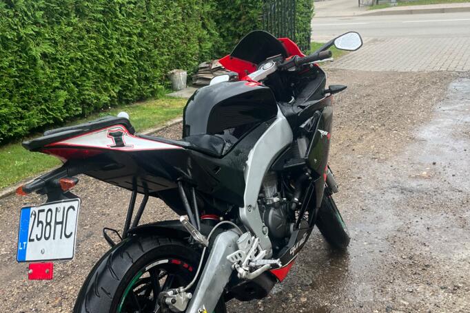 Aprilia RS