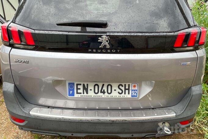 Peugeot 5008 2 generation Crossover