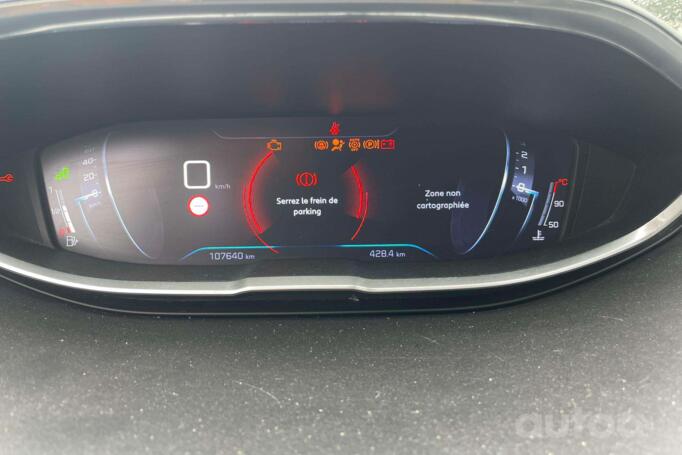 Peugeot 5008 2 generation Crossover