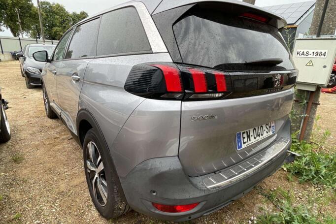Peugeot 5008 2 generation Crossover