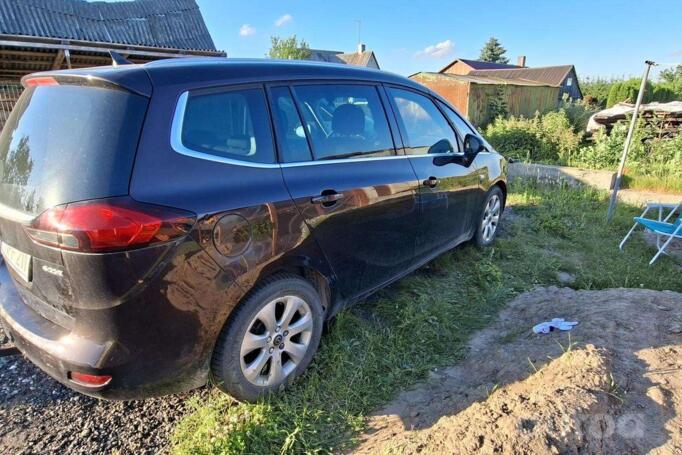 Opel Zafira Family [restyling] Minivan