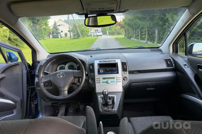 Toyota Corolla Verso 1 generation [restyling] Minivan