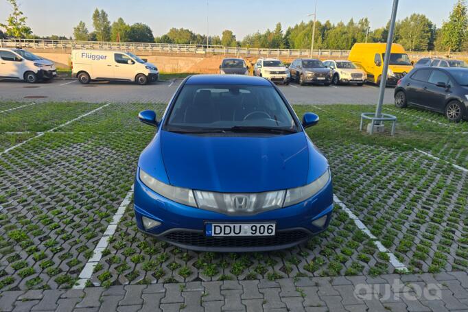 Honda Civic 8 generation Hatchback 5-doors