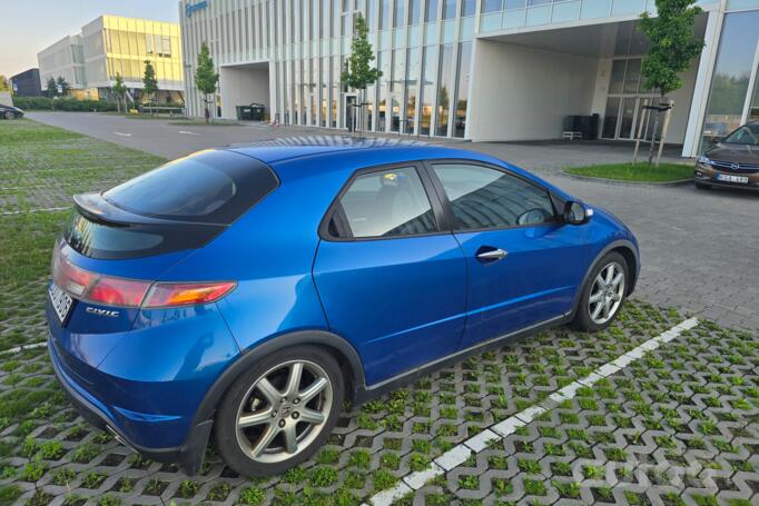 Honda Civic 8 generation Hatchback 5-doors
