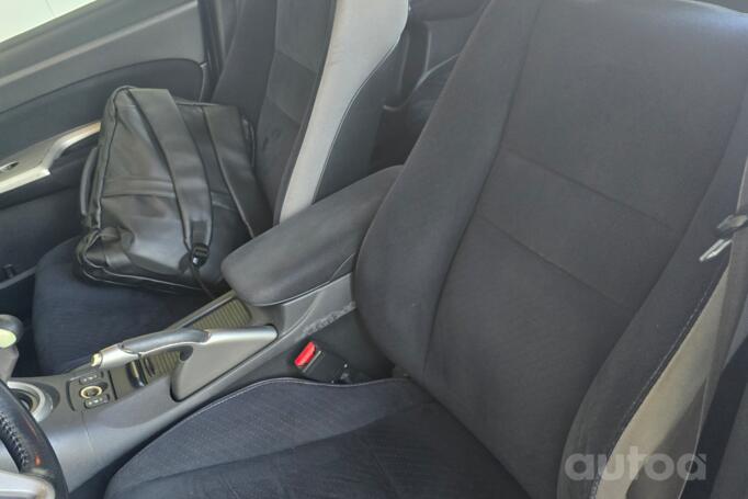 Honda Civic 8 generation Hatchback 5-doors