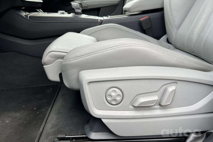 Audi Q5 8R [restyling] Crossover