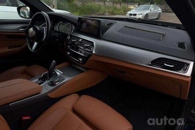 BMW 5 Series G30 Touring wagon